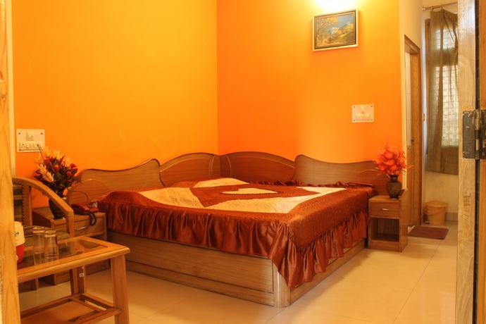 Imagen de la habitación del Hotel Sunshine, Haridwar. Foto 16