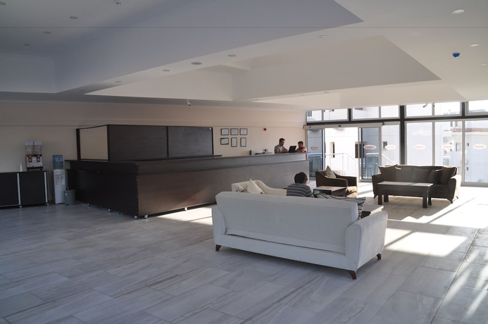 Imagen de los interiores del Hotel Sunshine Holiday Resort. Foto 15