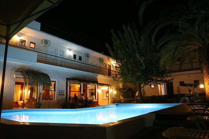 Imagen general del Hotel Sunshine Inn, L&eacute;ucade. Foto 5