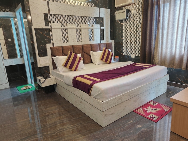 Imagen de la habitación del Hotel Sunshine, Katra. Foto 8