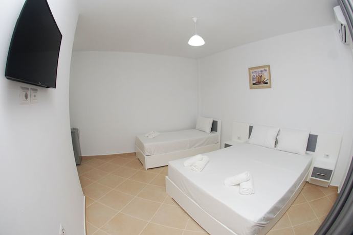 Imagen de la habitación del Hotel Sunshine, Ksamil. Foto 13