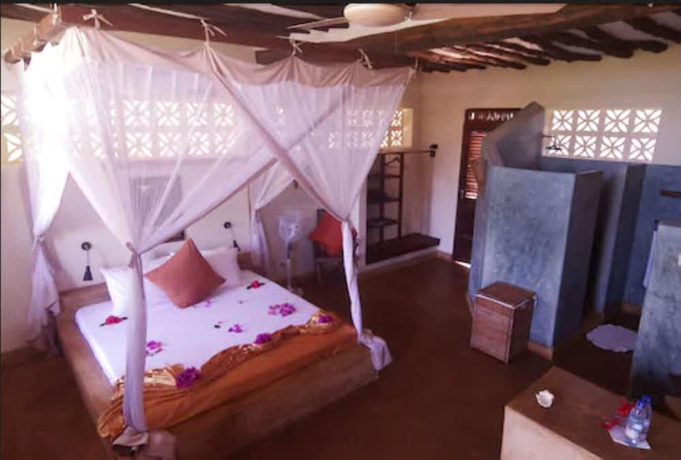 Imagen de la habitación del Hotel Sunshine Marine Lodge. Foto 12