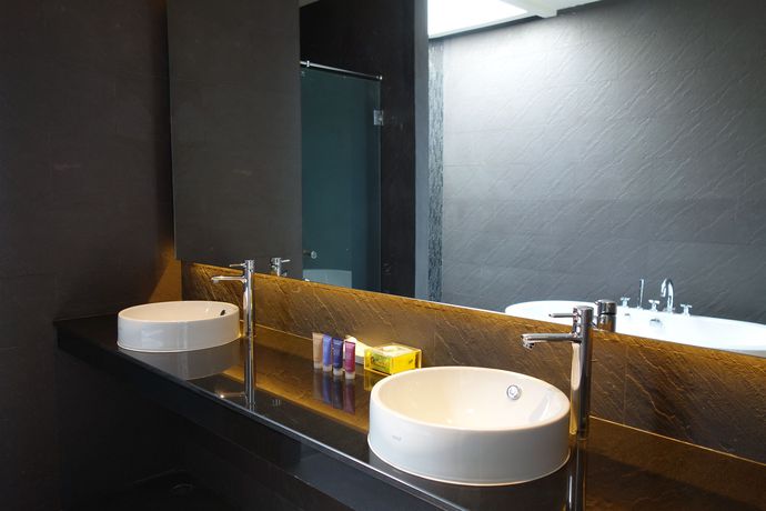 Imagen de la habitación del Hotel Sunshine Paradise Resort. Foto 4