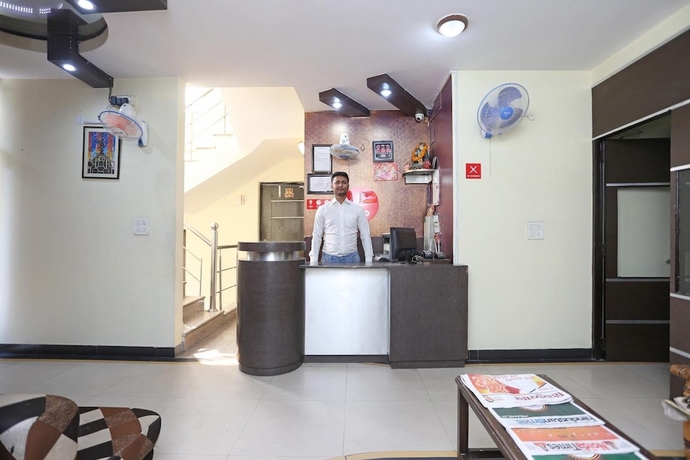 Imagen de los interiores del Hotel Sunshine Residency. Foto 17