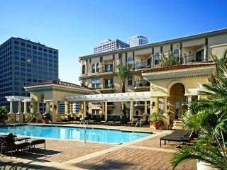Imagen de la piscina del Hotel Sunshine Suites At 616 St. Paul. Foto 10