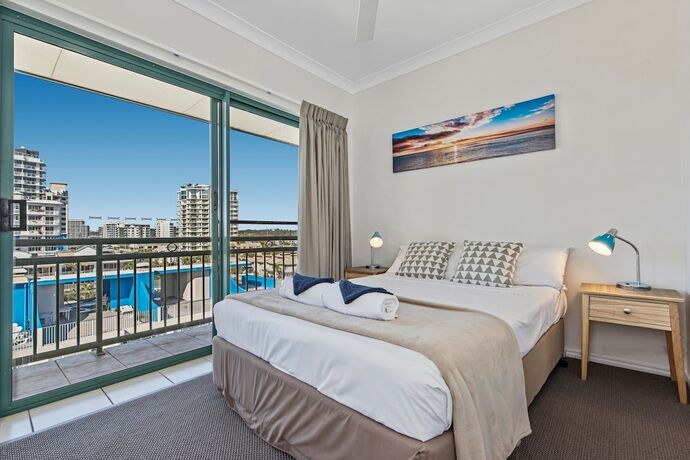 Imagen de la habitación del Hotel Sunshine Towers. Foto 35