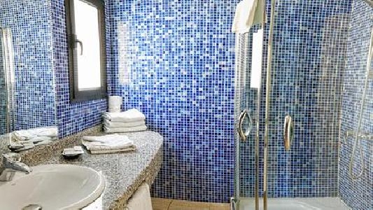 Imagen de la habitación del Hotel Sunshine Villas. Foto 6