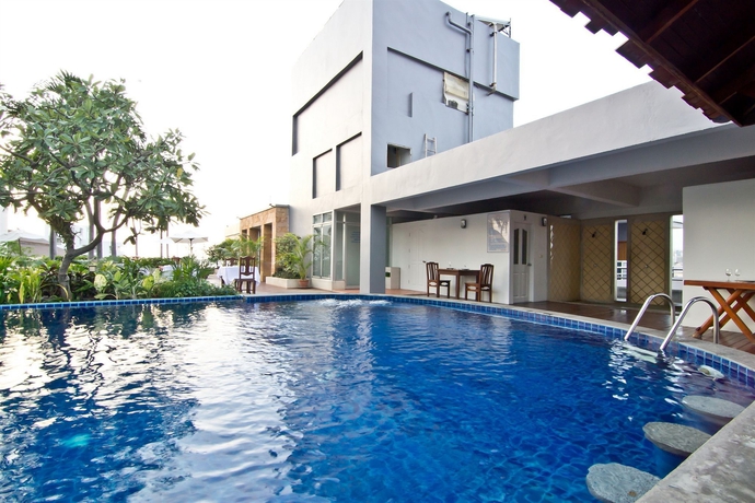 Imagen de la piscina del Hotel Sunshine Vista. Foto 16