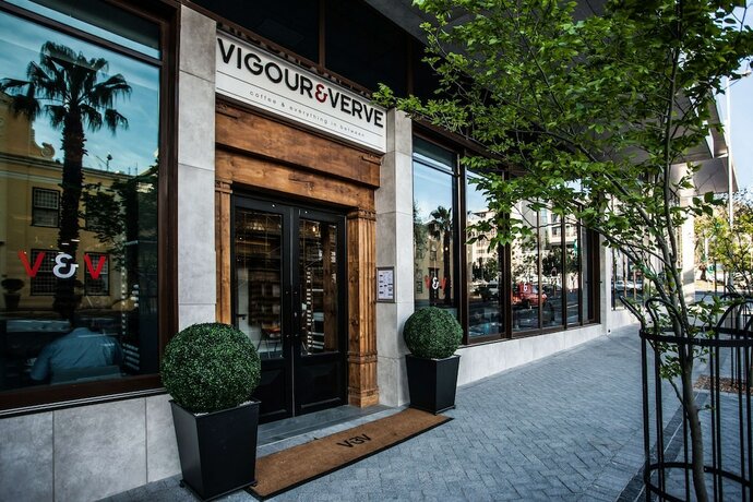 Imagen del bar/restaurante del Hotel Sunsquare Cape Town City Bowl. Foto 11