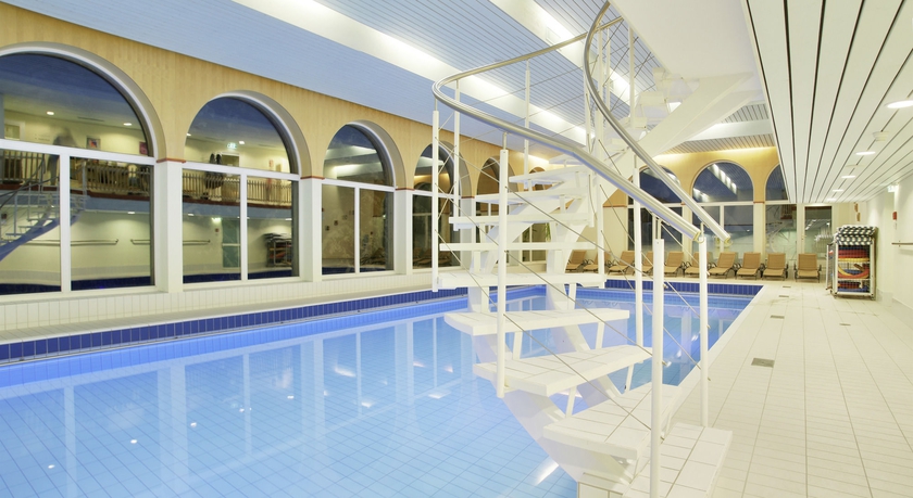 Imagen de la piscina del Hotel Sunstar Arosa. Foto 16