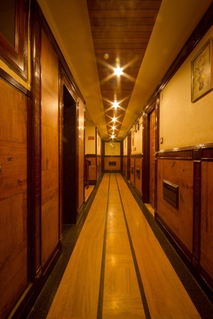 Imagen de los interiores del Hotel Sunstar Grand. Foto 16