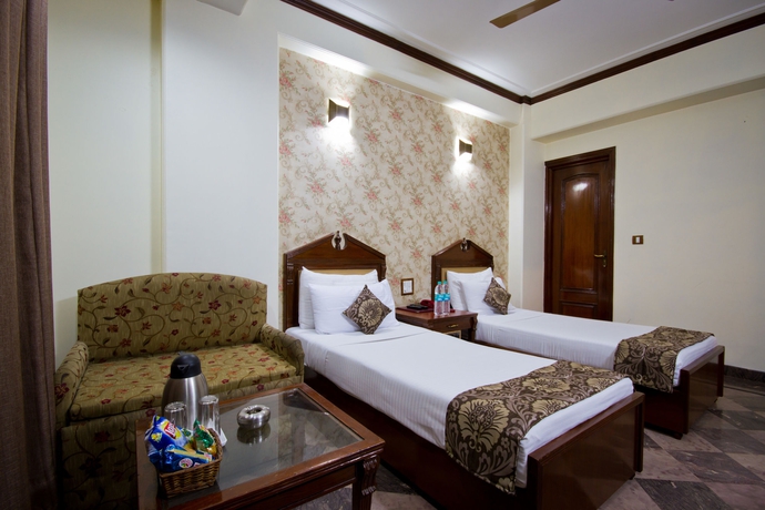 Imagen de la habitación del Hotel Sunstar Grand. Foto 10