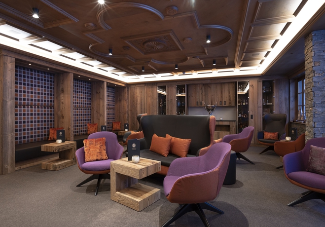 Imagen de los interiores del Hotel Sunstar Klosters. Foto 18