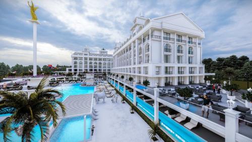 Imagen general del Hotel Sunthalias & Resorts Ultra All Inclusive. Foto 2