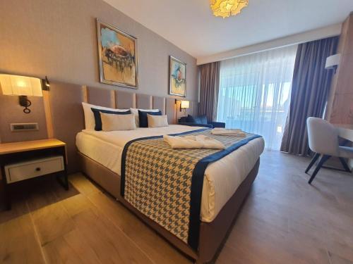 Imagen de la habitación del Hotel Sunthalias & Resorts Ultra All Inclusive. Foto 18