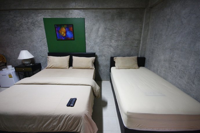 Imagen de la habitación del Hotel Suntisuk Place. Foto 8