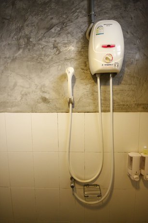 Imagen de la habitación del Hotel Suntisuk Place. Foto 13