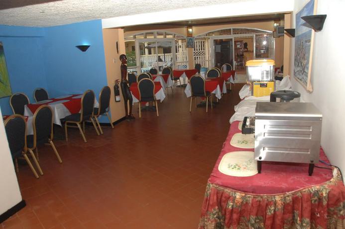 Imagen del bar/restaurante del Hotel Sunu. Foto 2