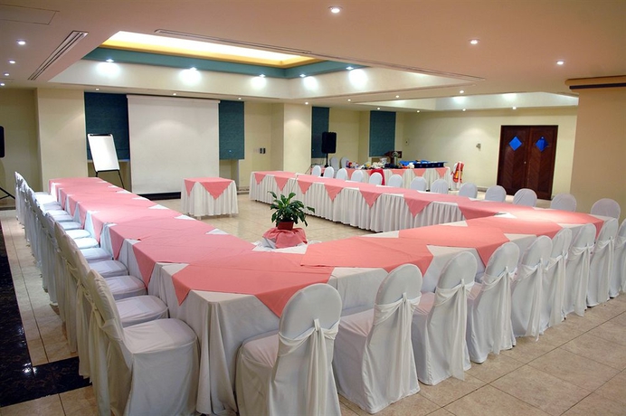 Imagen general del Hotel Sunvivia by Fiesta Americana Mazatl&aacute;n. Foto 3