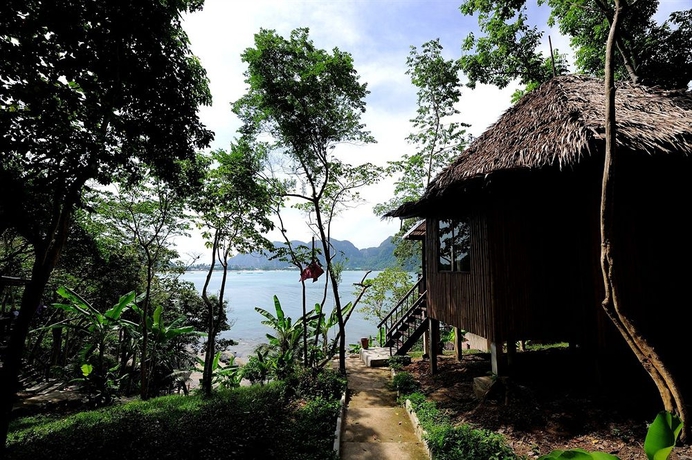 Imagen de los exteriores del Hotel Sunwaree Phi Phi Resort. Foto 10