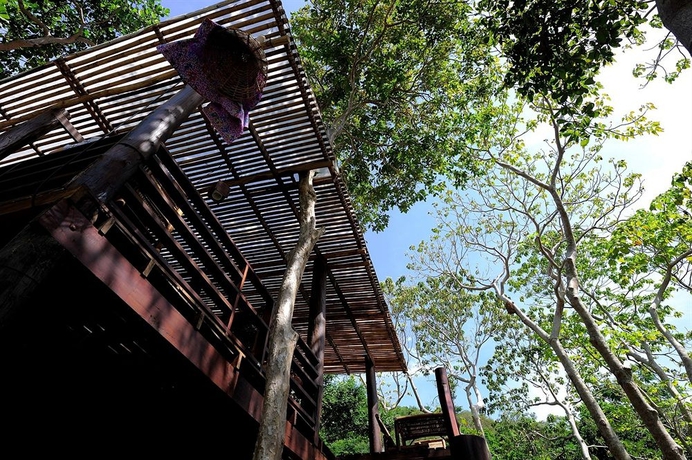 Imagen de los exteriores del Hotel Sunwaree Phi Phi Resort. Foto 13