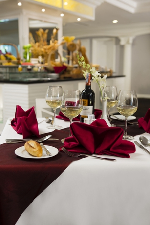 Imagen del bar/restaurante del Hotel Sunway Hanoi. Foto 2