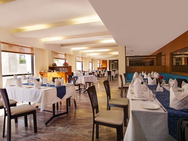 Imagen del bar/restaurante del Hotel Sunway Manor. Foto 19