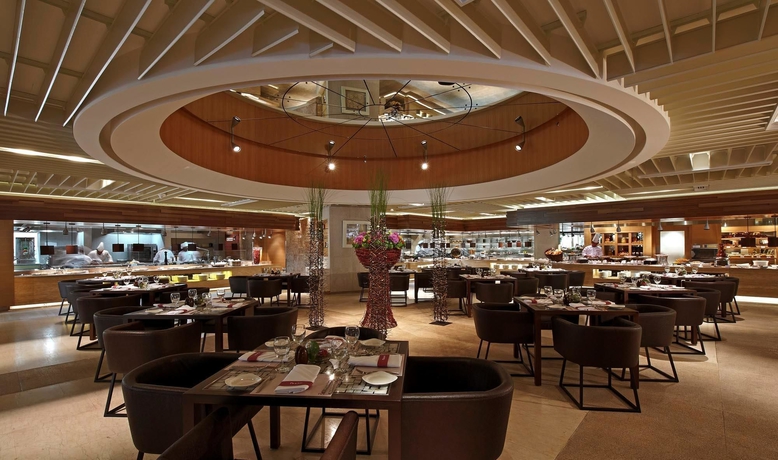 Imagen del bar/restaurante del Hotel Sunway Resort. Foto 4