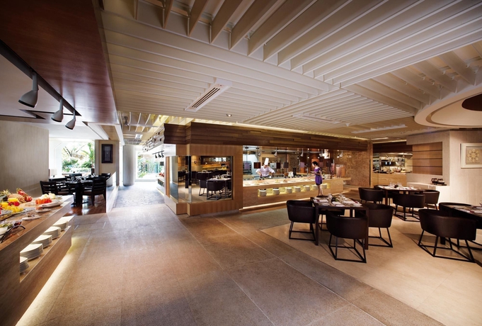 Imagen del bar/restaurante del Hotel Sunway Resort. Foto 6