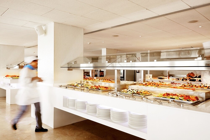 Imagen del bar/restaurante del Hotel Sunwing Alcudia Beach. Foto 2