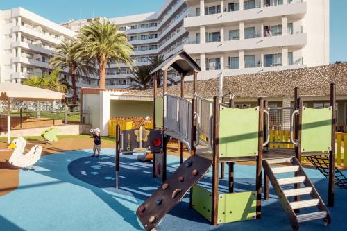 Imagen de los exteriores del Hotel Sunwing Arguineguin Seafront. Foto 8