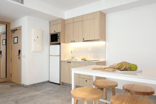 Imagen de la habitación del Hotel Sunwing Fañabe Beach, Adeje. Foto 20