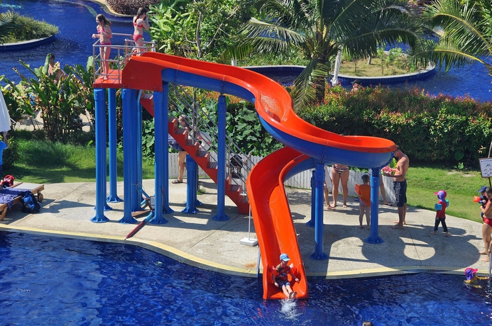 Imagen de la piscina del Hotel Sunwing Kamala Beach - Sha Extra Plus. Foto 20