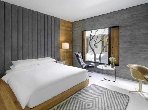 Imagen de la habitación del Hotel Sunyata Dali. Foto 7