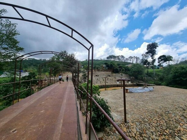 Imagen general del Hotel Suoi Thong Dalat - Cottage Resort. Foto 12
