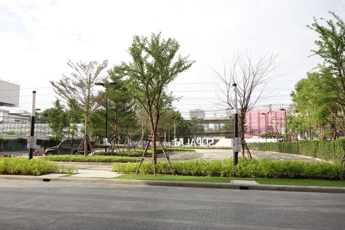 Imagen de los exteriores del Hotel Supalai Asoke Residence. Foto 8