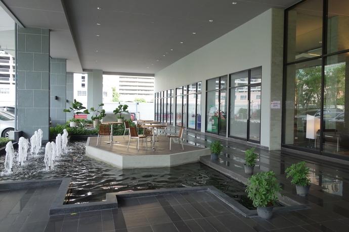 Imagen de los exteriores del Hotel Supalai Asoke Residence. Foto 9