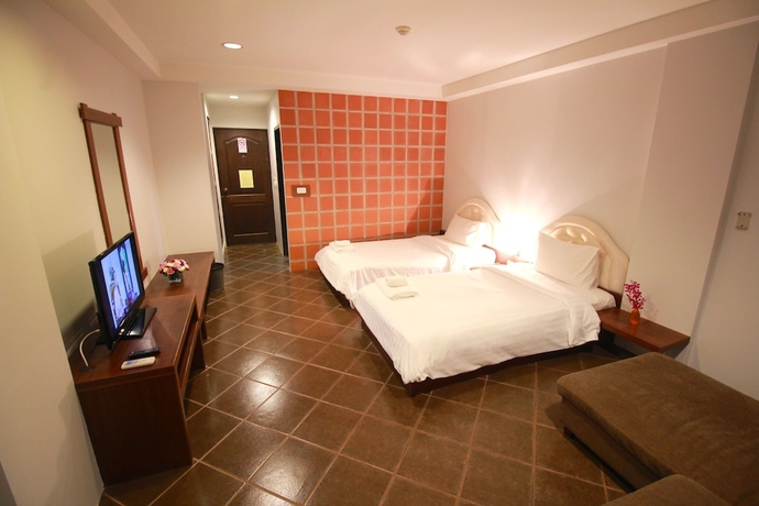 Imagen de la habitación del Hotel Suparee Park View. Foto 3