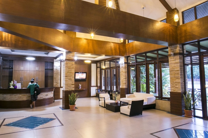 Imagen de los interiores del Hotel Suparee Park View. Foto 12