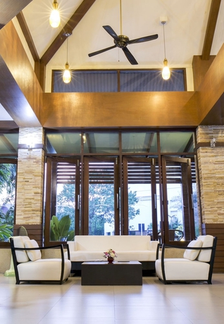 Imagen de los interiores del Hotel Suparee Park View. Foto 18