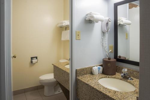 Imagen de la habitación del Hotel Super 5 Inn. Foto 7