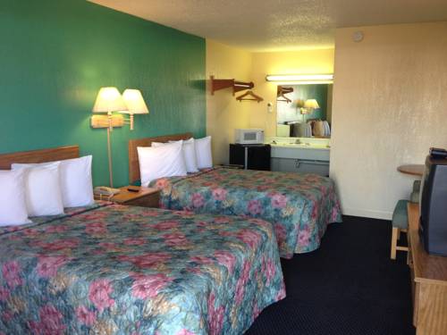 Imagen de la habitación del Hotel Super 7 Inn Siloam Springs. Foto 6