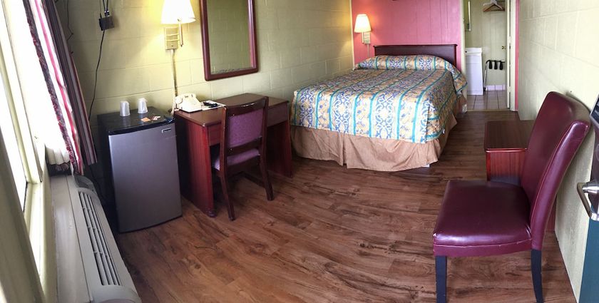 Imagen de la habitación del Hotel Super 7 Inn, Wright City. Foto 11