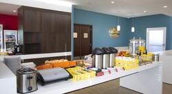 Imagen de los interiores del Hotel Super 8 Aeroporto Confins. Foto 8