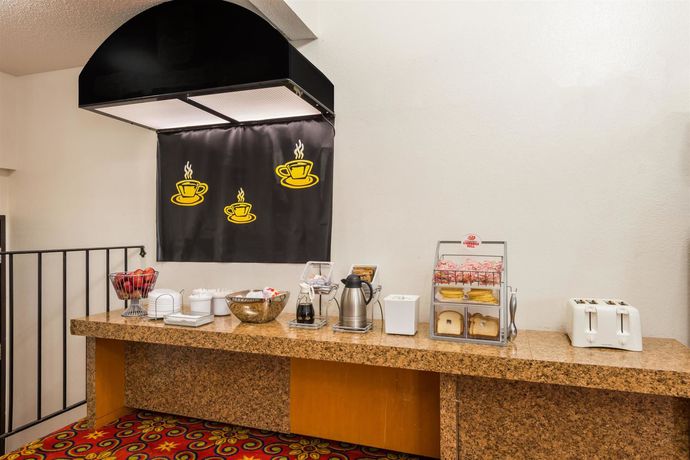 Imagen de la habitación del Hotel Super 8 - Bridgeton/airport/st Louis Area. Foto 6