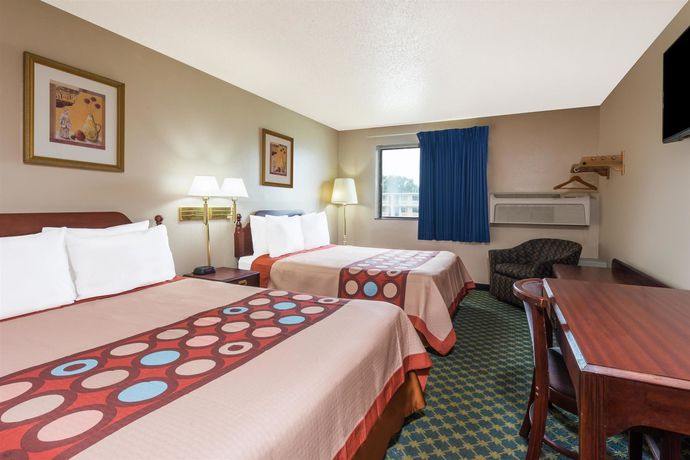 Imagen del bar/restaurante del Hotel Super 8 - Bridgeton/airport/st Louis Area. Foto 2