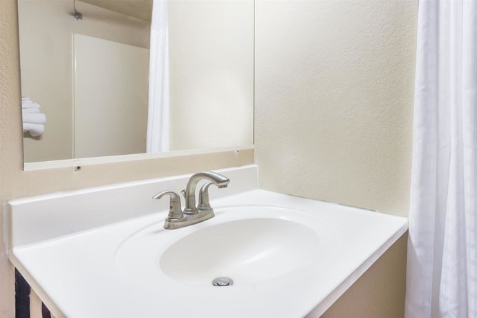 Imagen de la habitación del Hotel Super 8 - Bridgeton/airport/st Louis Area. Foto 9
