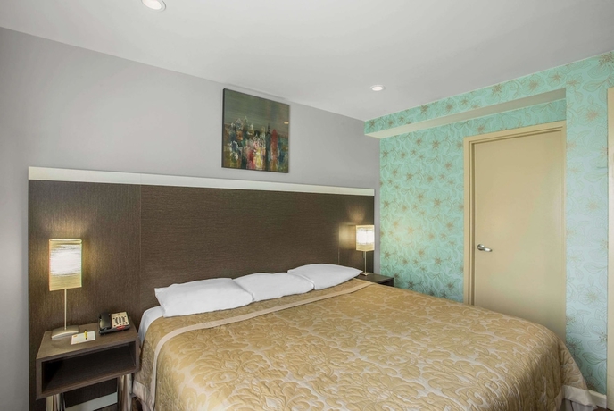 Imagen de la habitación del Hotel Super 8 Brooklyn Hotel. Foto 5
