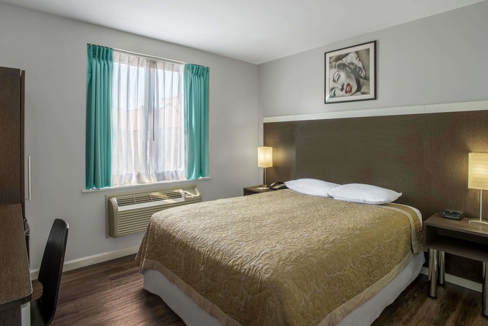 Imagen de la habitación del Hotel Super 8 Brooklyn Hotel. Foto 7