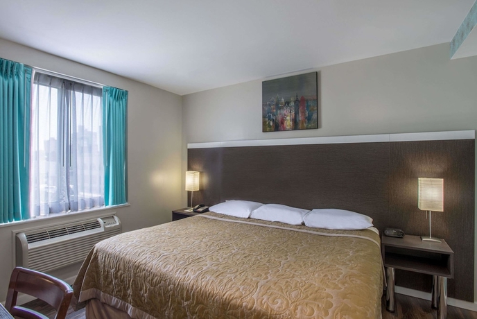 Imagen de la habitación del Hotel Super 8 Brooklyn Hotel. Foto 10